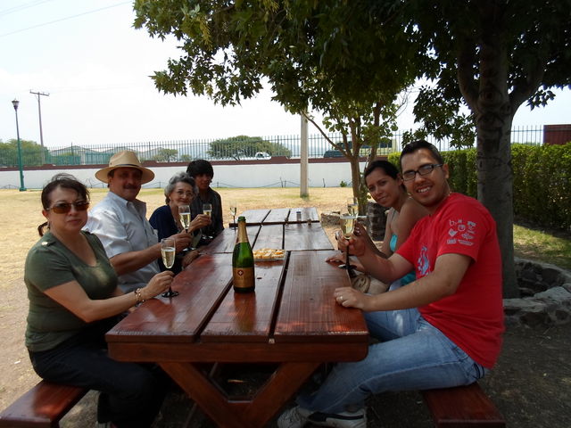 Degustación de vino blanco espumoso